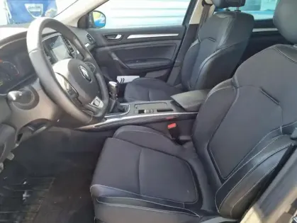 Photo 17 Renault Megane IV Berline techno TCe 140