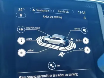 Photo 10 Renault Megane IV Berline techno TCe 140