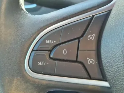 Photo 13 Renault Megane IV Berline techno TCe 140