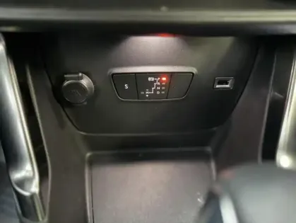 Photo 16 Citroën C3 Aircross PureTech 130 S&S EAT6 Shine Pack