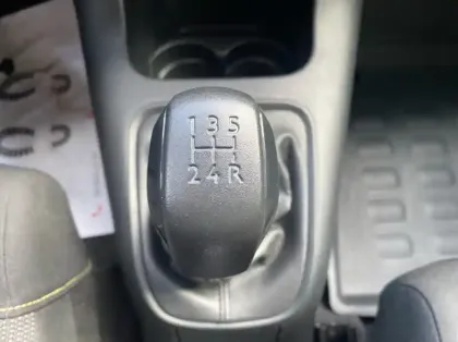 Photo 7 Citroën C3 PureTech 82ch Graphic S&S E6.d-TEMP