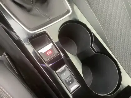 Photo 23 Peugeot 2008 Nouveau 100 S&S BVM6 Allure