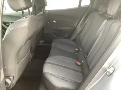 Photo 11 Peugeot 2008 Nouveau 100 S&S BVM6 Allure