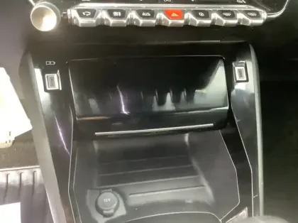 Photo 20 Peugeot 2008 Nouveau 100 S&S BVM6 Allure