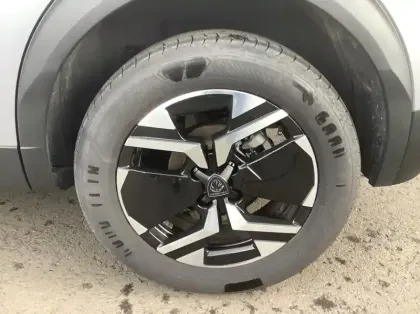 Photo 8 Peugeot 2008 Nouveau 100 S&S BVM6 Allure