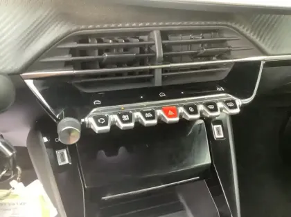 Photo 15 Peugeot 2008 Nouveau 100 S&S BVM6 Allure