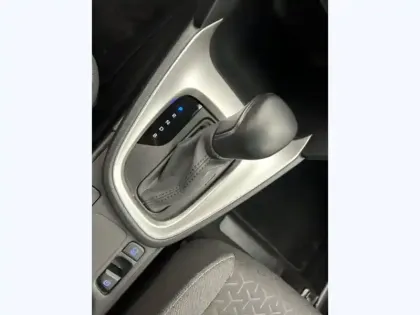 Photo 13 Toyota Yaris Hybride 1.5 HYBRID 116H DESIGN CARGO