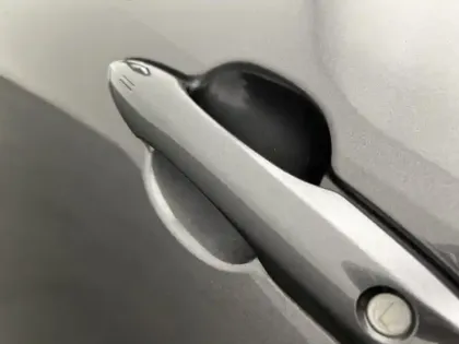 Photo 15 Toyota Yaris Hybride 1.5 HYBRID 116H DESIGN CARGO