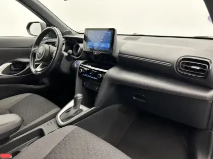 Photo 18 Toyota Yaris Hybride 1.5 HYBRID 116H DESIGN CARGO