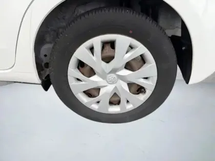 Photo 17 Toyota Yaris 70 VVT-i Ultimate