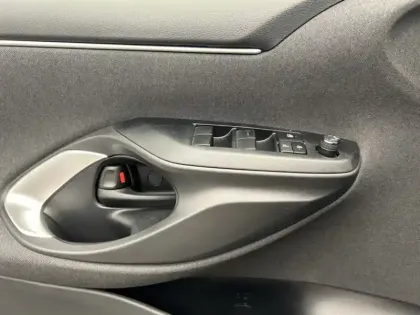 Photo 24 Toyota Yaris Hybride 116h Design