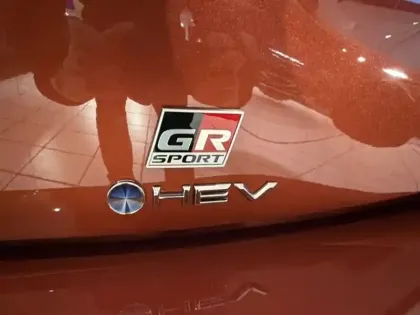 Photo 13 Toyota Corolla Hybride 1.8L 140h GR Sport 140 CH