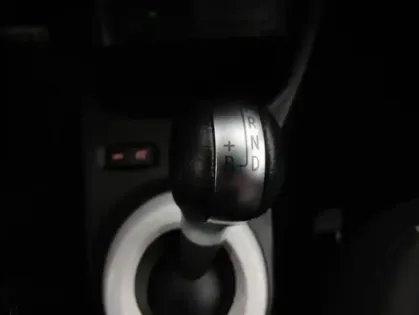 Photo 19 Renault Twingo Gén. III (C07) Ph2 NG Authentic 5