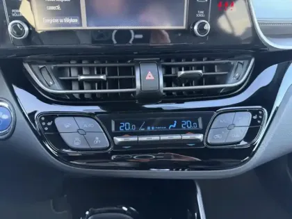 Photo 14 Toyota C-HR 1.8 Hybride 122 Distinctive