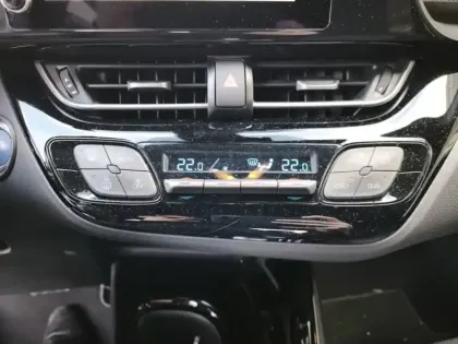 Photo 7 Toyota C-HR 2.0 Hybride 184 Edition