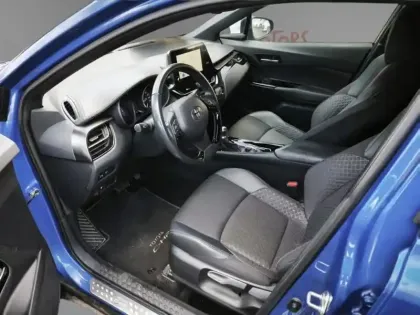 Photo 18 Toyota C-HR 2.0 Hybride 184 Edition