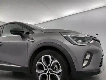 Photo 14 Renault Captur E-Tech 145 - 21 Intens