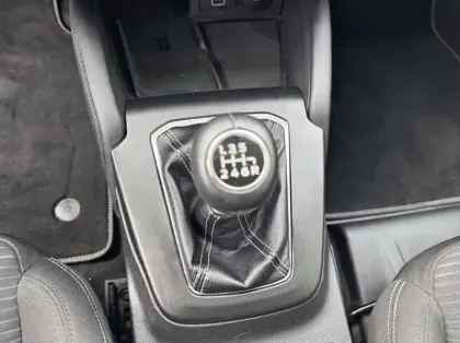 Photo 7 Ford Focus 1.0 Flexifuel mHEV 125ch Titanium X Business