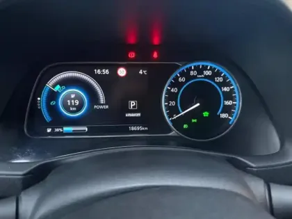 Photo 13 Nissan Leaf Gén. II Ph1 N-Connecta 5