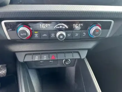 Photo 12 Audi A1  Sportback 25 TFSI 95ch