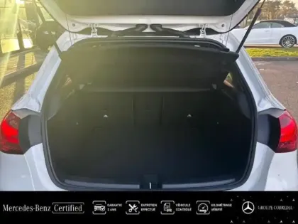 Photo 11 Mercedes Classe A  200 d 150ch Star Edition 8G-DCT