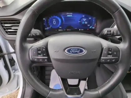 Photo 11 Ford Kuga  2.5 Duratec 190ch FHEV E85 Titanium BVA