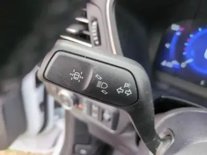 Photo 12 Ford Kuga  2.5 Duratec 190ch FHEV E85 Titanium BVA