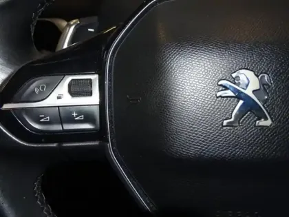 Photo 12 Peugeot 5008  1.6 THP 165ch Allure S&S EAT6