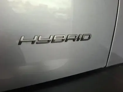 Photo 7 Peugeot 2008  1.2 Hybrid 145ch Allure e-DCS6