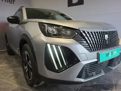 Photo 14 Peugeot 2008  1.2 Hybrid 145ch Allure e-DCS6