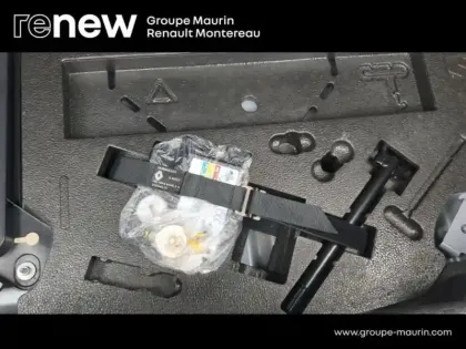 Photo 10 Renault Clio  1.6 E-Tech hybride 145ch Techno