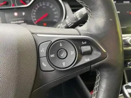 Photo 11 Opel Crossland  1.2 Turbo 130ch  Ultimate BVA