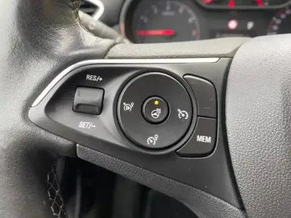 Photo 10 Opel Crossland  1.2 Turbo 130ch  Ultimate BVA