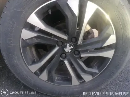 Photo 10 Peugeot 2008  1.5 BlueHDi 110ch S&S Allure