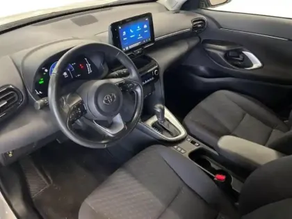 Photo 13 Toyota Yaris  Cross 116h Dynamic MY25