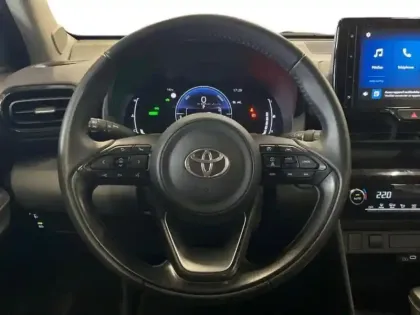 Photo 14 Toyota Yaris  Cross 116h Dynamic MY25