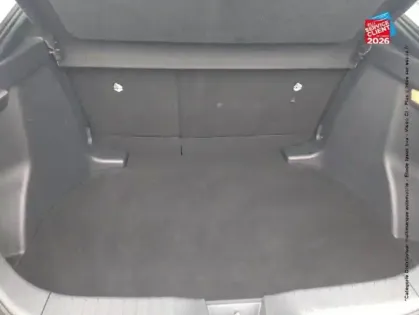 Photo 13 Toyota C-HR  1.8 Hybride 140ch Dynamic MY25