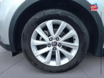 Photo 9 Toyota C-HR  1.8 Hybride 140ch Dynamic MY25