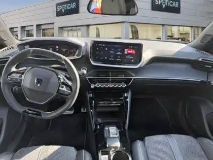 Photo 6 Peugeot 2008 Gén. II Ph2 GT 5