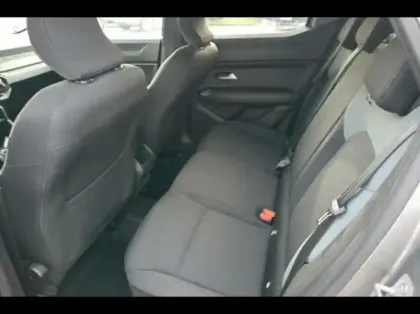 Photo 10 Dacia Duster  1.6 hybrid 140ch Extreme