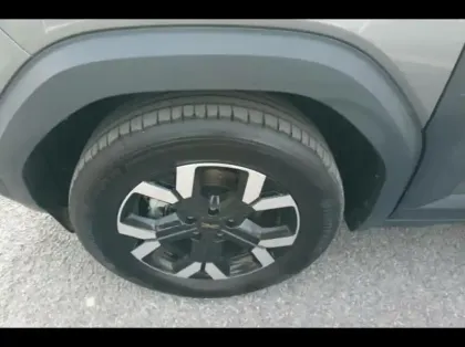 Photo 12 Dacia Duster  1.6 hybrid 140ch Extreme