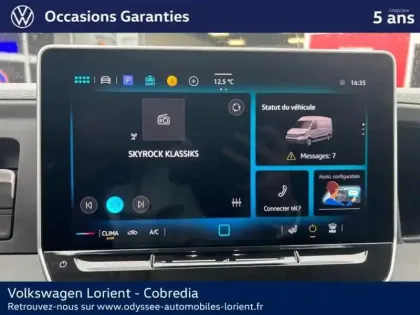 Photo 10 Volkswagen Crafter  Fg 35 L3H3 2.0 TDI 140ch Business Traction