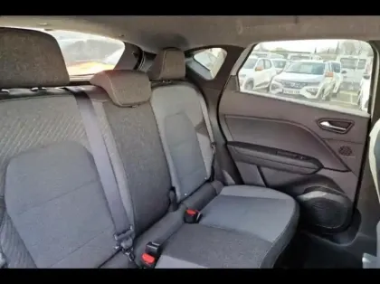 Photo 10 Renault Captur  1.6 E-Tech full hybrid 145ch Techno