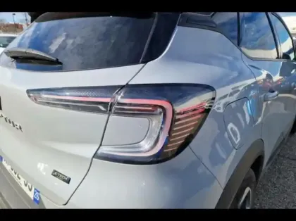 Photo 13 Renault Captur  1.6 E-Tech full hybrid 145ch Techno