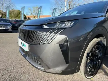 Photo 11 Peugeot 5008  Hybrid 145ch Allure e-DCS6