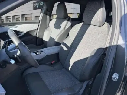 Photo 8 Peugeot 5008  Hybrid 145ch Allure e-DCS6