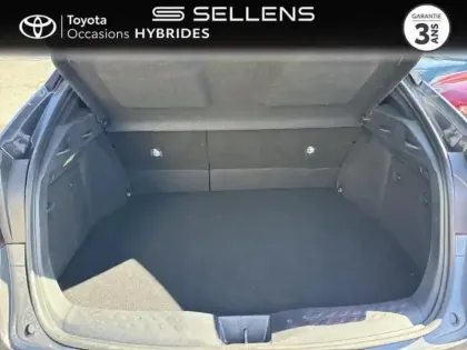 Photo 9 Toyota C-HR  2.0 Hybride 184ch Design E-CVT