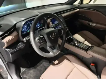 Photo 11 Lexus Lbx  1.5 136ch Elegant 2WD