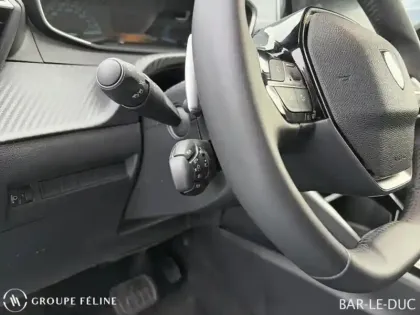 Photo 11 Peugeot 208 Gén. II Ph2 Style 5