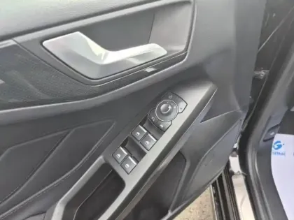 Photo 9 Ford Focus  1.0 Flexifuel mHEV 125ch ST-Line X